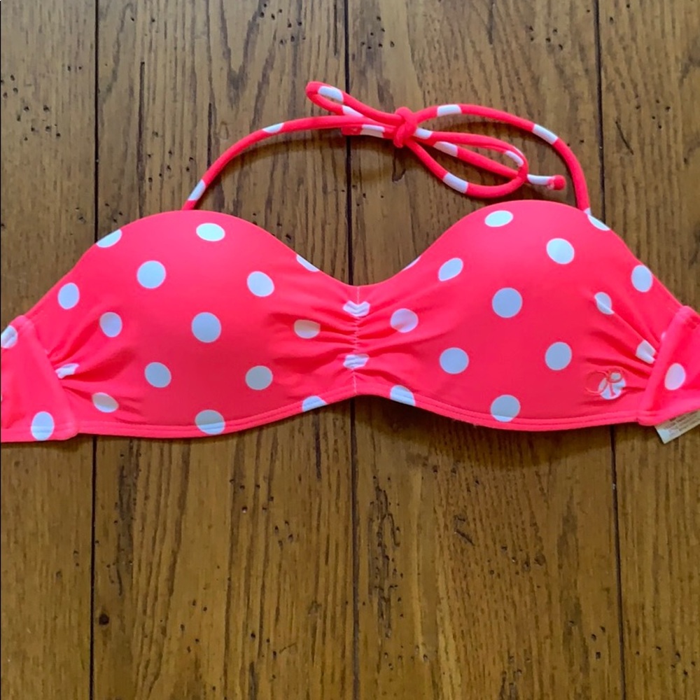 Women’s Swimsuit Top